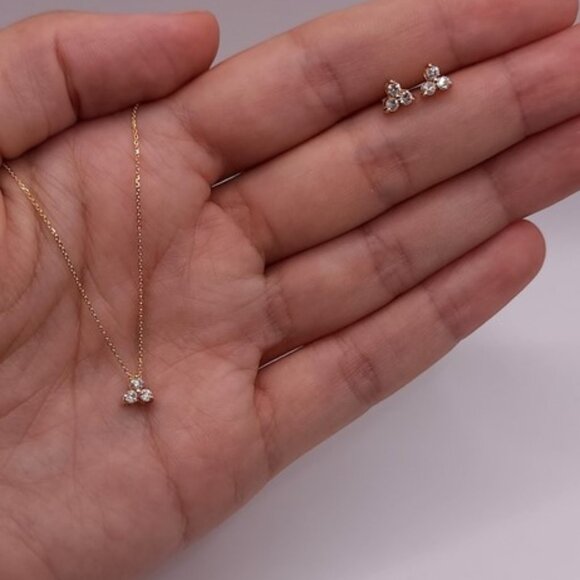 14Kt Gold 0.24 Ct Lab Grown Diamond 3 Stones Diamond Earrings - Picture 7 of 7